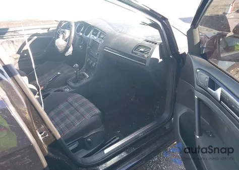 2015 Volkswagen Golf Gti 2.0T S W/Performance Package 4-Door z USA, uszkodzony, nr VIN 3VW547AU5FM096702